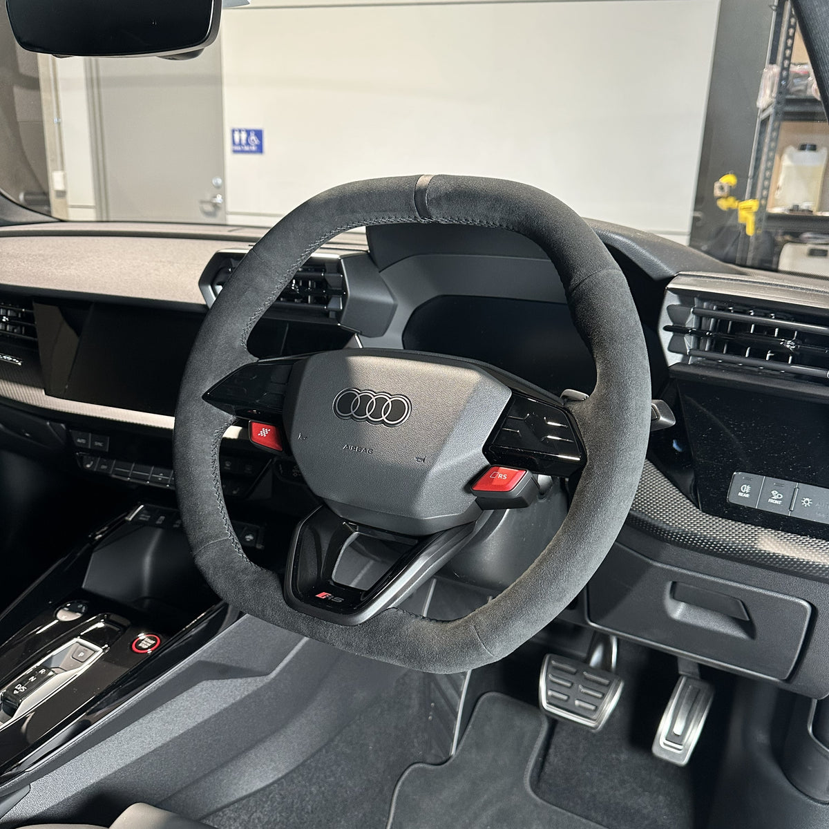 Audi RS (2025+) Steering Wheel Wrap – Black Alcantara, Black stitch, Black Leather marker